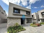 Sobrado com 4 dormitórios à venda, 828 m² por R$...