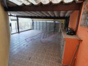 Sobrado com 4 dormitórios e 2 banheiros e 2 suítes à...