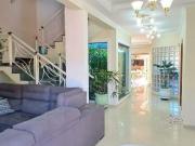 Sobrado com 4 dormitórios, sendo 3 suítes, 6 vagas de...