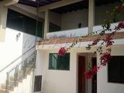 Sobrado de 318m² com 4 quartos