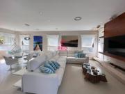 Sobrado com 4 quartos à venda, 250 m² por R$ 7.500.000...