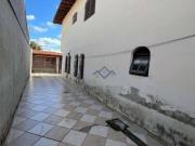 Sobrado com 4 Quartos à venda, 254 m² por R$ 850.000...