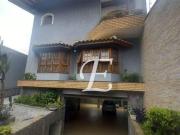 Sobrado com 4 quartos à venda, 256 m² por R$ 2.500.000...