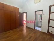 Sobrado com 4 quartos à venda, 450 m² por R$ 2.990.000...