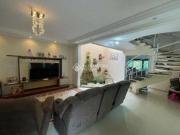 Sobrado com 4 Quartos e 5 banheiros à Venda, 245 m² por...