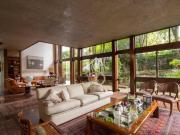 Sobrado com 4 Quartos e 5 banheiros à Venda, 650 m² por...