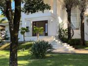 Sobrado com 4 Quartos e 8 banheiros à Venda, 535 m² por...