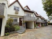 Sobrado com 4 quartos no bairro Hugo Lange