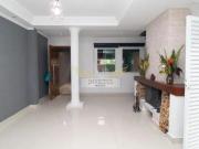 Sobrado com 4 Quartos para Comprar, 220m² Vila...