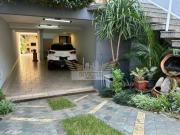 Sobrado com 4 Quartos para Comprar, 239m² Vila Floresta,...
