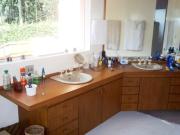 Sobrado com 4 quartos Ã venda ou para locaÃ§Ã£o em Santo...