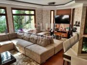 SOBRADO COM 4 QUARTOS/SUÍTES, QUINTAL, CHURRASQUEIRA, 4...