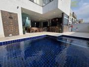 Sobrado com 4 Suites à venda Condomínio Flora Rica...