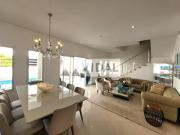 SOBRADO COM 4 SUÍTES E PISCINA PARA VENDA E LOCAÇÃO NO...