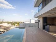 Sobrado com 4 suítes Residencial Parque Mendanha