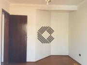 Sobrado com 4 suítes, sendo 3 com varanda à venda, 401...