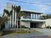 Sobrado com 4 suítes sendo uma master à venda, 480 m²...