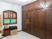 Sobrado com 5 dormitórios à venda, 328 m² por R$...