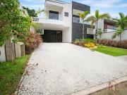 Sobrado com 5 dormitórios, 337 m² venda por R$...