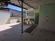 Sobrado com 5 dormitórios à venda, 215 m² por R$...