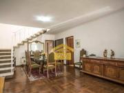 Sobrado com 5 dormitórios à venda, 260 m² por R$...
