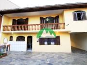 Sobrado com 5 dormitórios à venda, 358 m² por R$...