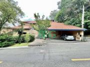 Sobrado com 5 dormitórios à venda, 360 m² por R$...