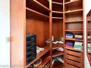 Sobrado com 5 dormitórios à venda, 373 m² por R$...