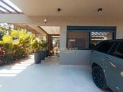 Sobrado com 5 dormitórios à venda, 389 m² por R$...