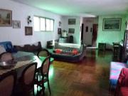 Sobrado com 5 dormitórios à venda, 443 m² por R$...