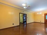 Sobrado com 5 dormitórios à venda, 456 m² por R$...