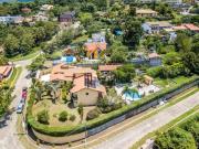 Sobrado com 5 dormitórios à venda, 614 m² por R$...