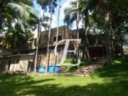 Sobrado com 5 dormitórios à venda, 726 m² por R$...