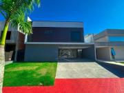 Sobrado com 5 dormitórios em Condominio Flora Rica