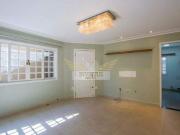 Sobrado com 5 Quartos para Comprar, 210m² Vila Assunção,...