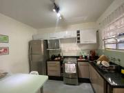 Sobrado com 6 dormitórios à venda, 193 m² por R$...