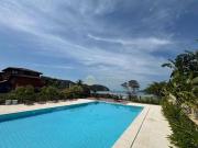 Sobrado com 6 dormitórios à venda, 220 m² por R$...