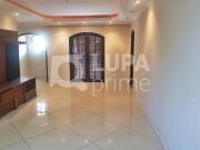 SOBRADO COM 6 QUARTOS E 4 VAGAS DE GARAGEM PARA RENDA,...