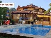 Sobrado com 6 Quartos e 5 banheiros à Venda, 360 m² por...