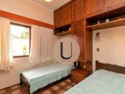 Sobrado com 7 dormitórios à venda, 622 m² por R$...