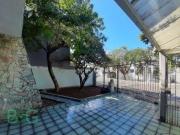 Sobrado com 8 dormitórios à venda, 276 m² por R$...