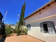 Sobrado com 8 Quartos em Taguatinga Norte, QNA 33