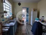 sobrado com duas casas independentes no cambuci