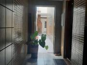 Sobrado com edícula, com 2 dormitórios à venda, 4 vagas,...