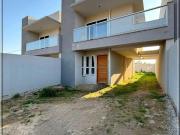 SOBRADO COM PERGOLADO LATERAL EM COLOMBO! IMÓVEL C