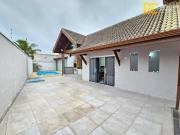 SOBRADO COM PISCINA APENAS 150 METROS DO MAR Beira Mar...