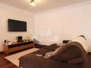 Sobrado com Piscina e 2 Dormitórios à Venda, 226m²...