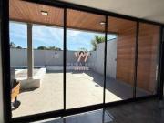 Sobrado com Ponto Comercial à venda no Travessão por...