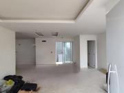 Sobrado com terraço à venda no bairro Portão, com 03...