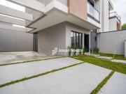SOBRADO COM TERRAÇO NO JARDIM DAS AMERICAS